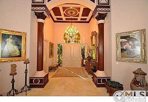 3rd image of 6081 Hollows Ln