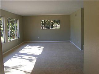 4th image of 26724 Banbury Dr