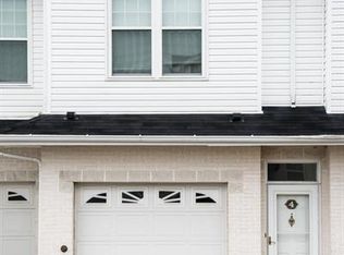 246 Adams Pointe Blvd UNIT 4, Mars, PA 16046