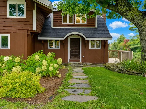 190 Route 11 Unit 2, Peru, VT 05152
