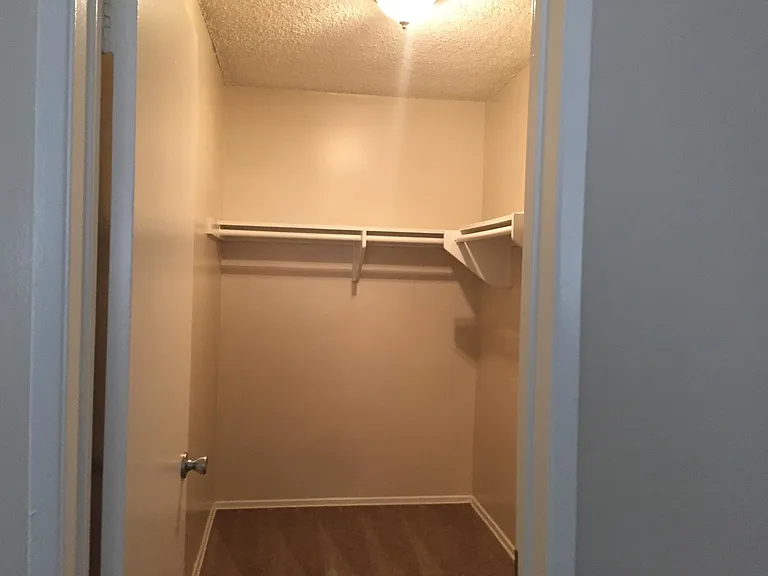 walk in closet