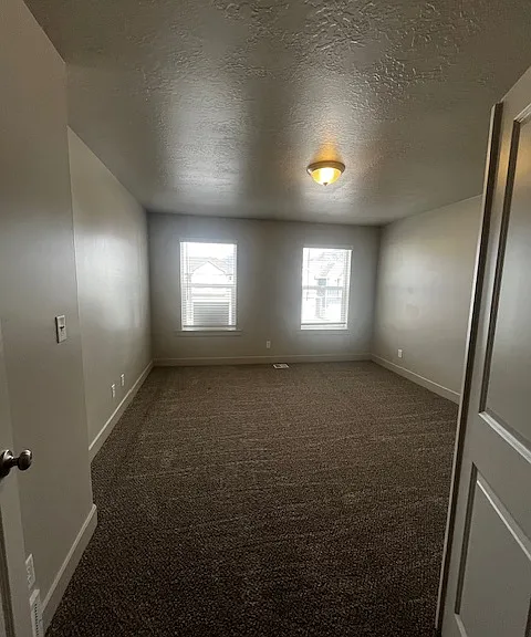 2625 E 600 N — Photo 10