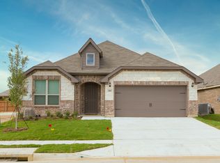 411 Cooper St, Argyle, TX 76226