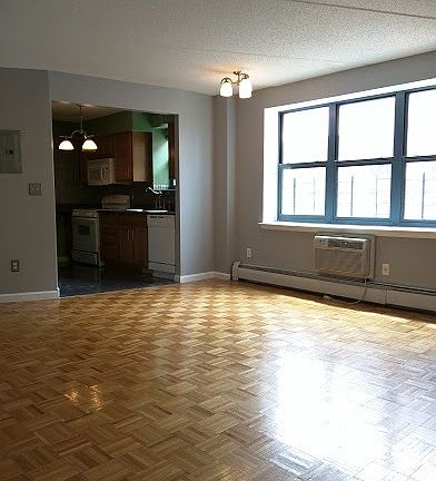 4th image of 68 Garden St APT 0004F