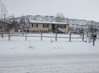 1174 Twin Butte Rd, Menan, ID 83434