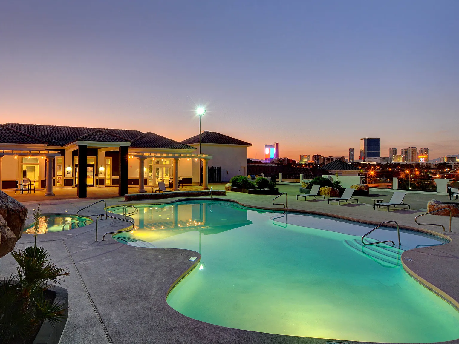 Las Vegas Grand — Photo 2