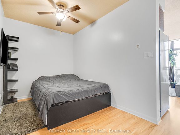 5th image of 2464 Weston Rd #1002