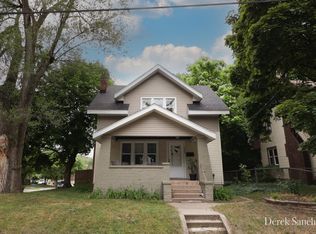 1055 Cooper Ave SE, Grand Rapids, MI