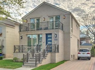 126 Beaumont St, Brooklyn, NY 11235
