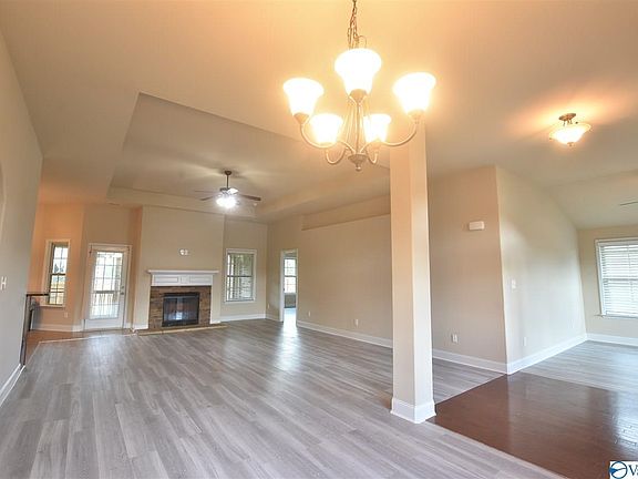 3rd image of 2523 Oxmoor Blvd SW