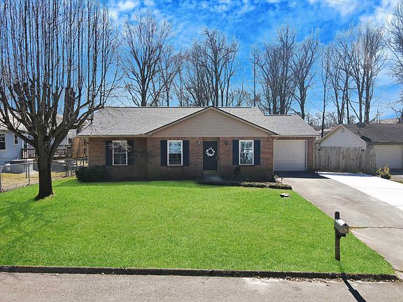 2nd image of 6204 Silver Bell Cir