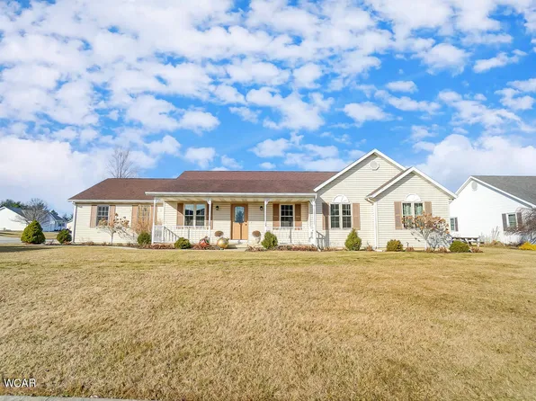 1401 Apache Trl, Wapakoneta, OH 45895