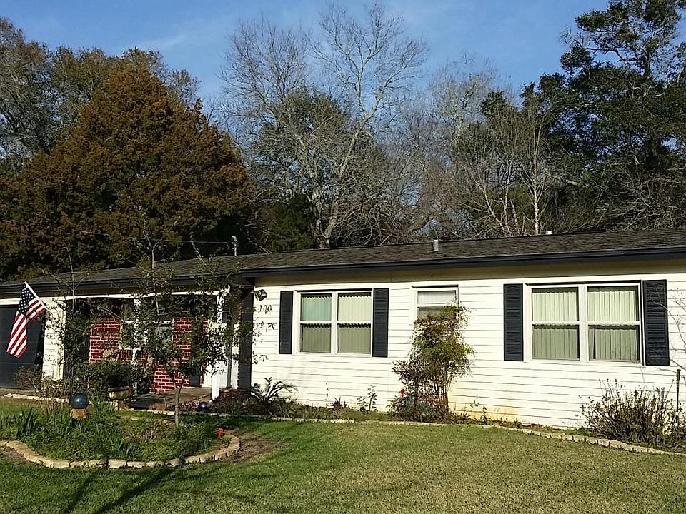 1st image of 100 Anderson Dr