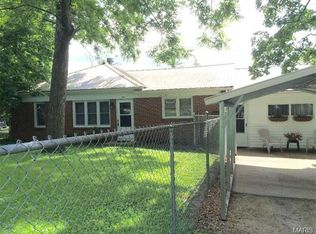 107 N Mountain St, Ironton, MO 63650