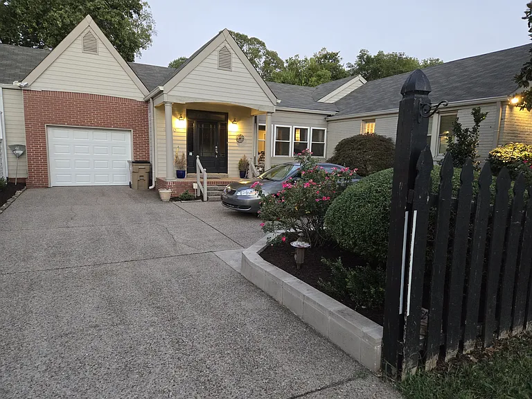 4120 Oriole Pl — Photo 1