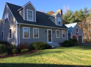 10 Village Ln, Georgetown, MA 01833