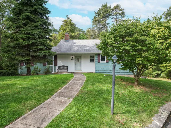 460 Taulman Road, Orange, CT 06477