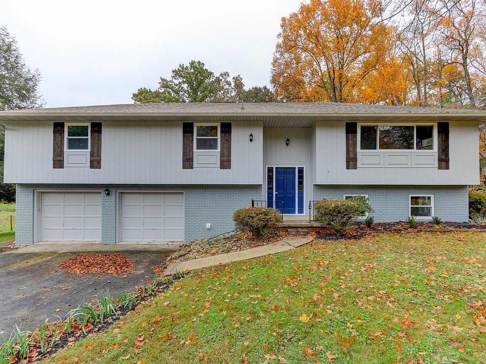 1st image of 7816 Luxmore Dr