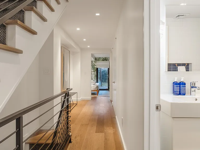 230 Bergen St #1 — Photo 26