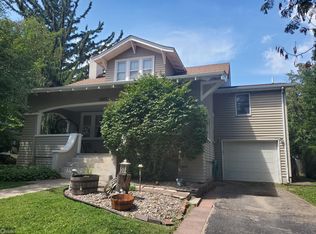 1923 River St, Burlington, IA 52601