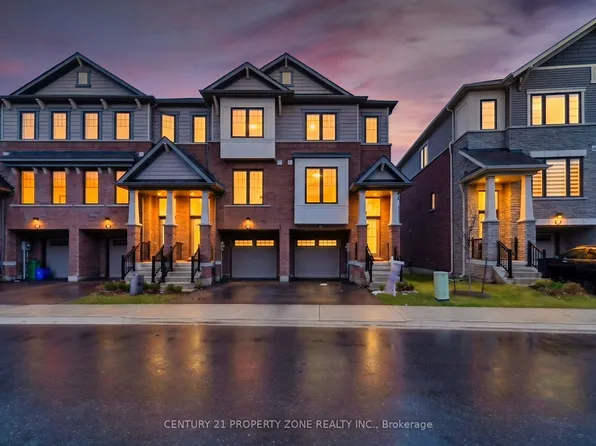 185 Bedrock Dr #36, Hamilton, ON L8J 0M2