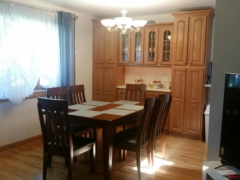 590 Clayton Ln — Photo 11