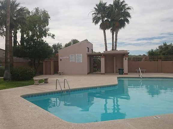 2nd image of 2433 N Palo Hacha Dr
