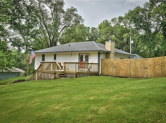 2nd image of 17 Village Circle Dr