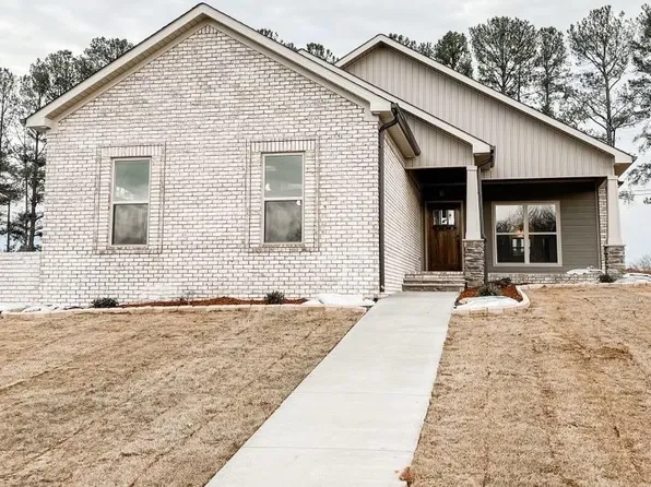 101 Silver Leaf Ln, Florence, AL 35633