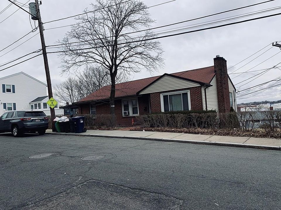 2nd image of 115 Faywood Ave