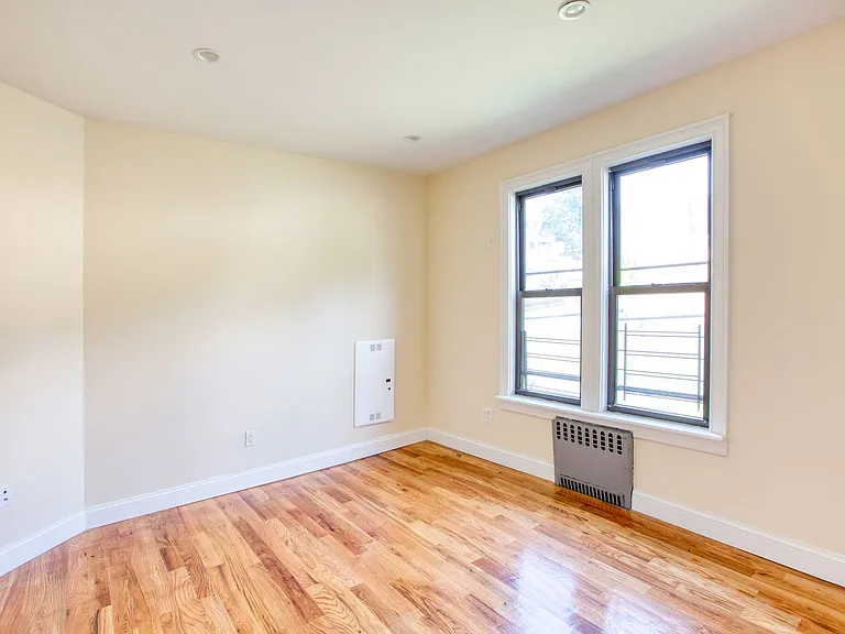 180 Willow St #1 — Photo 16