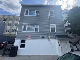 411 51st St, West New York, NJ