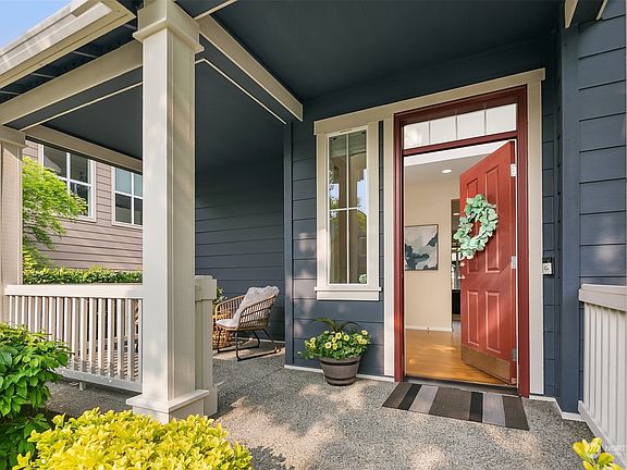 2nd image of 2358 30th Avenue NE
