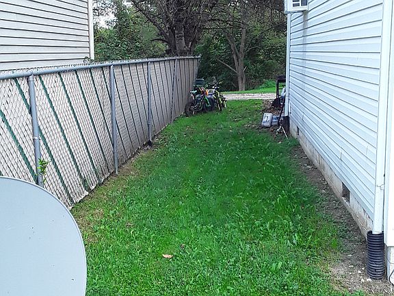 5th image of 136 Mill St #A