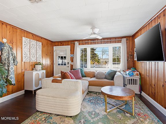 3rd image of 599 Parker Avenue
