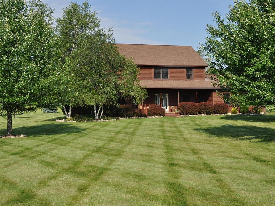 1st image of W5090 Farm Village Ln