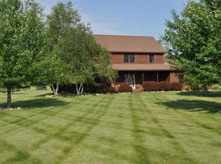 W5090 Farm Village Ln, Elkhorn, WI 53121