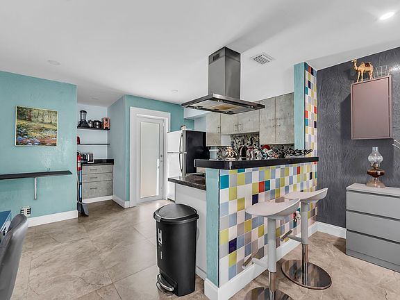 3rd image of 4008-4018 NW 5th Ave #4016