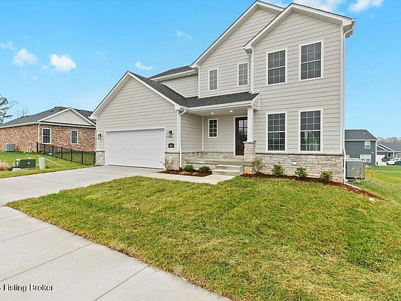 5th image of 605 Ashwood Ave