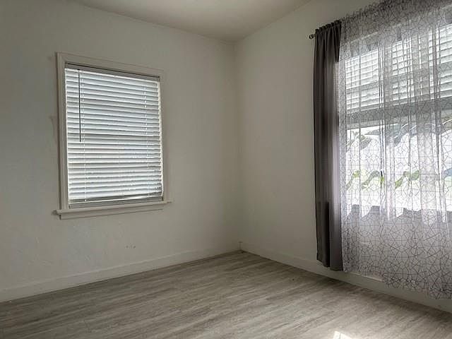 1st image of 417 SE 22nd St #1