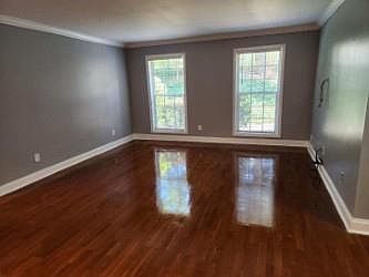 4th image of 750 Dalrymple Rd Unit 2B
