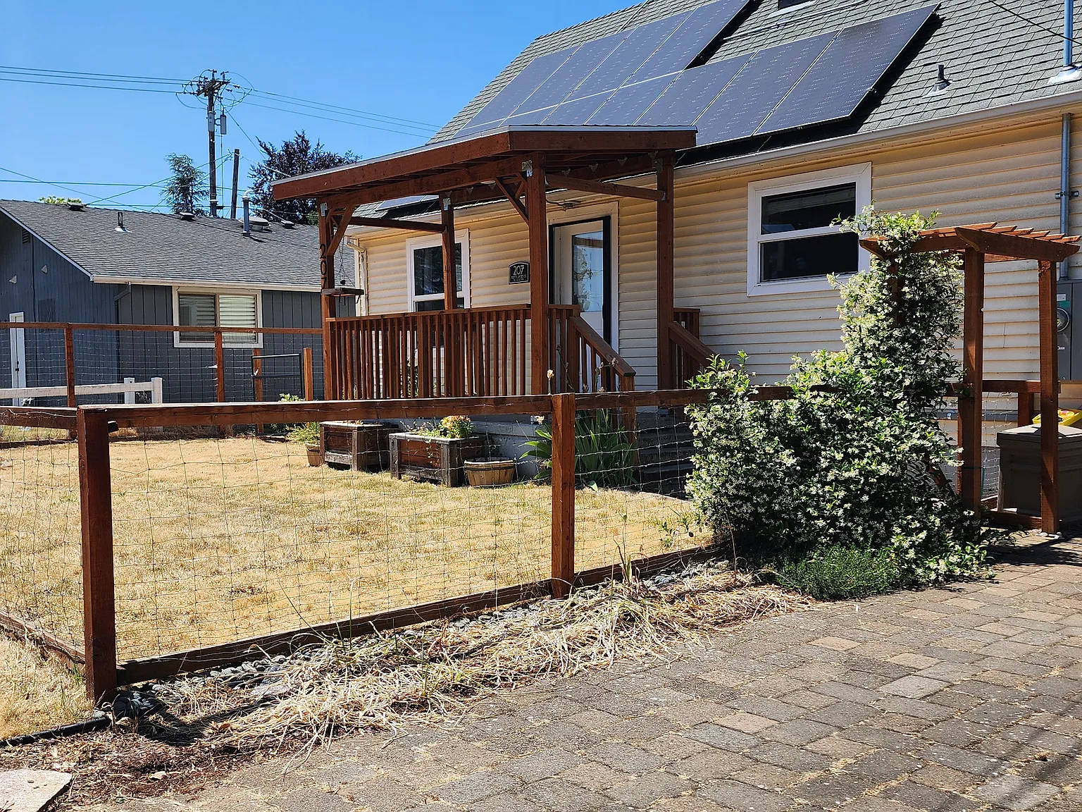 3 bed, 1500 sqft, $2,525 — Photo 1