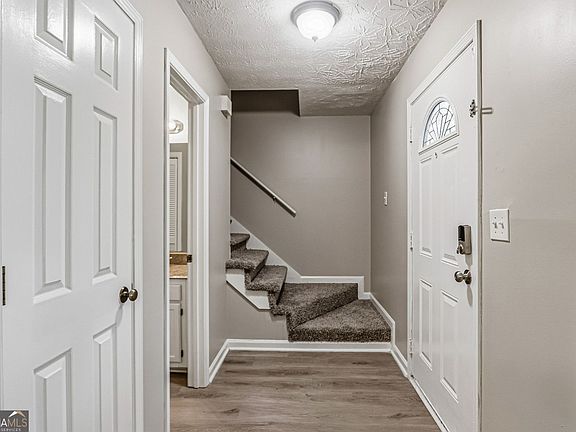 3rd image of 2130 Grayfield Dr