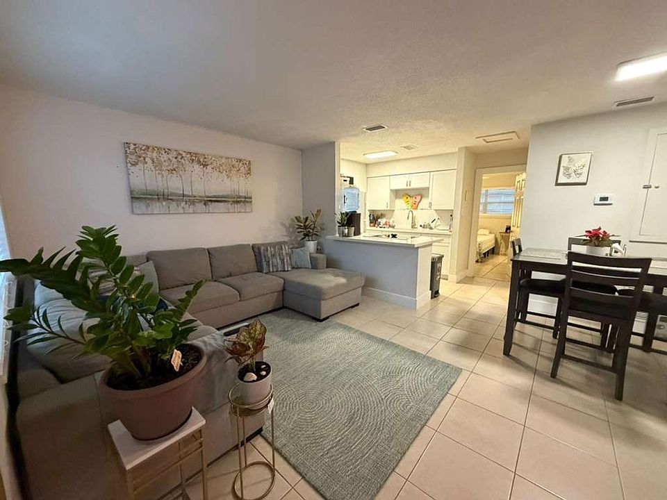 1st image of 1886 41st Ave #4