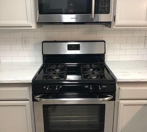 4th image of 212 Park Place Dr