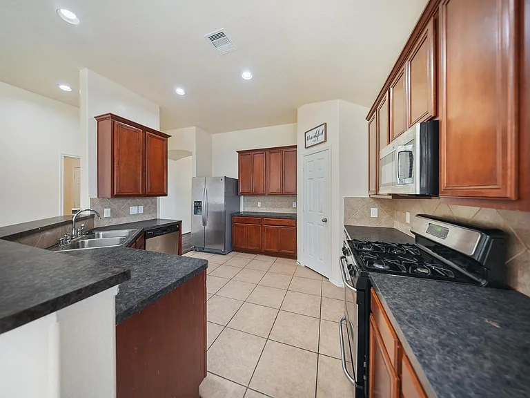 5015 Bridgecrossing Ct — Photo 7