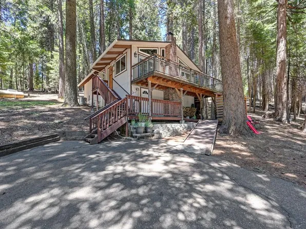 3301 Hazel St, Pollock Pines, CA 95726