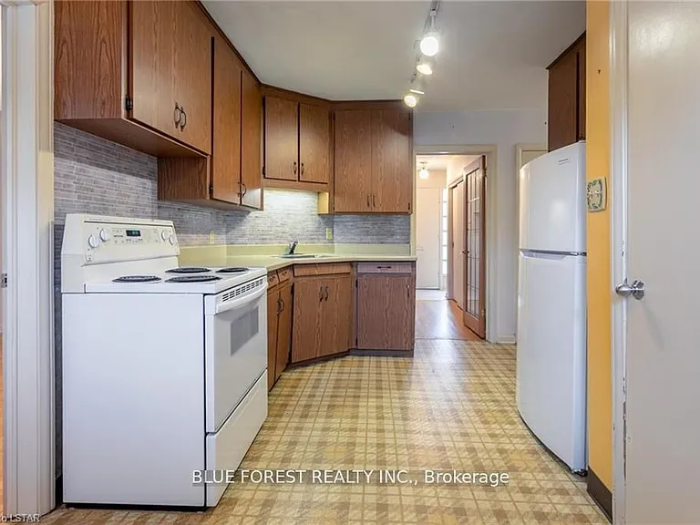 344 McNay St — Photo 7