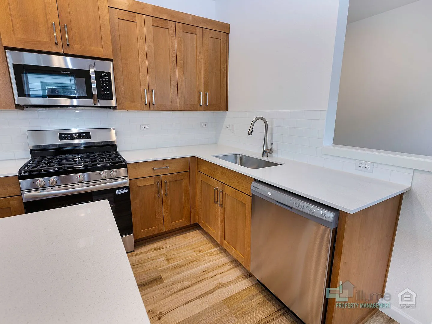 End Of Summer Special: 1-Month Free Rent! Brand New Beautiful 2 Bd/2.5 Ba Home In Reed's Crossing — Photo 3