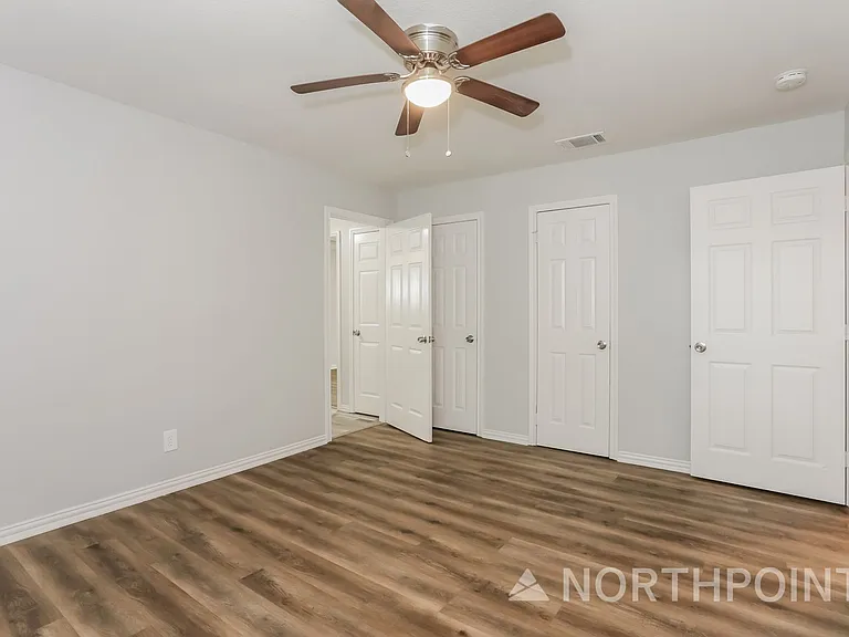 5724 Rich St — Photo 7